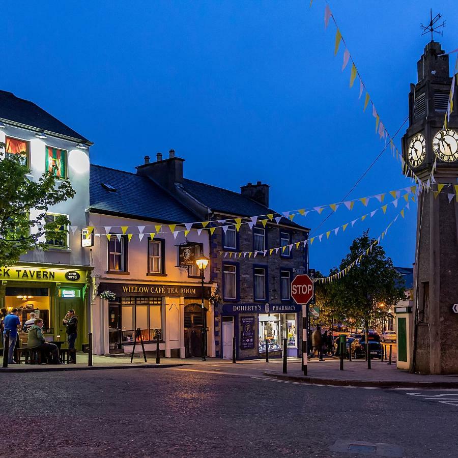 The Wyatt Hotel Westport Eksteriør bilde