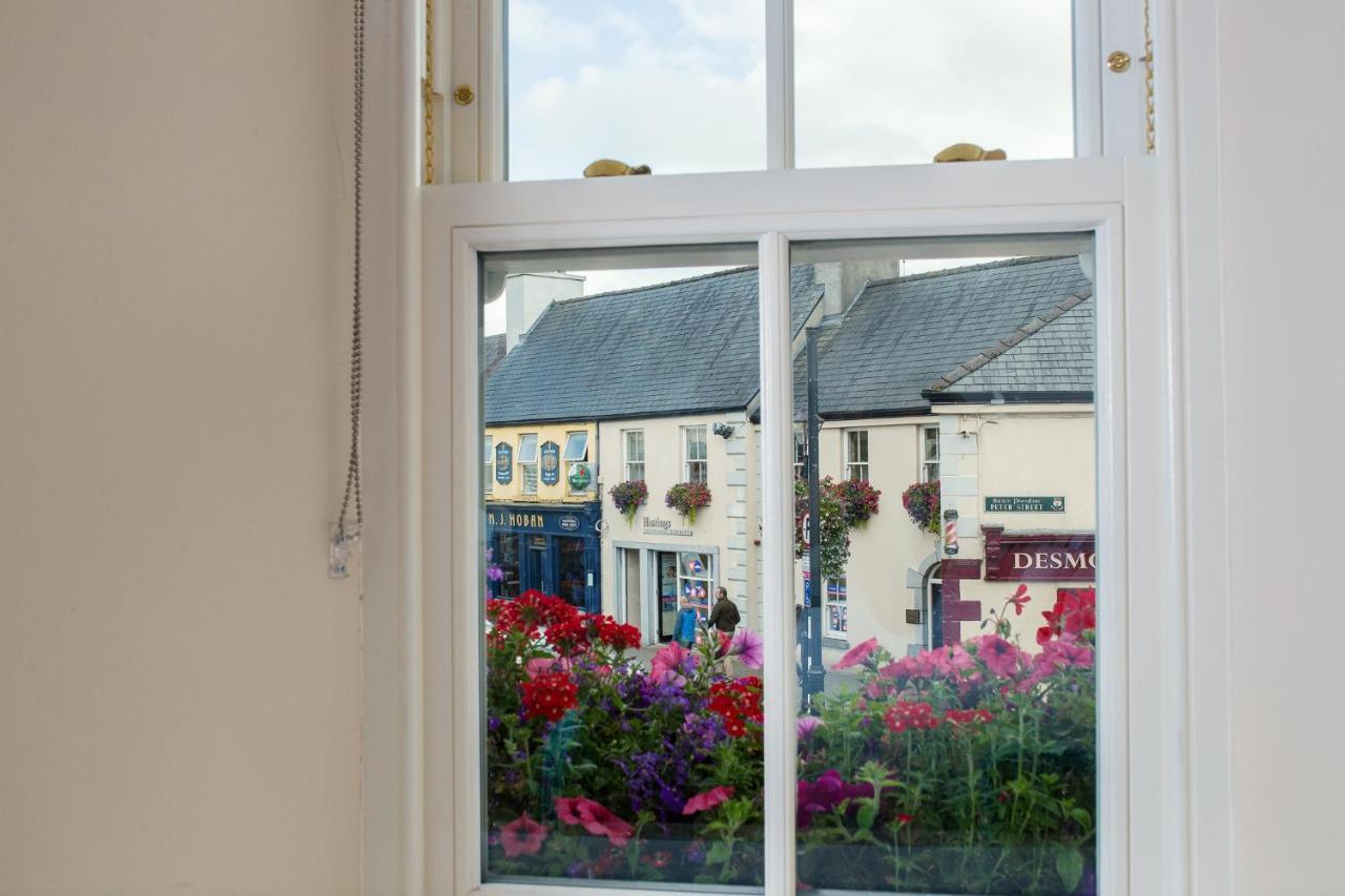 The Wyatt Hotel Westport Eksteriør bilde